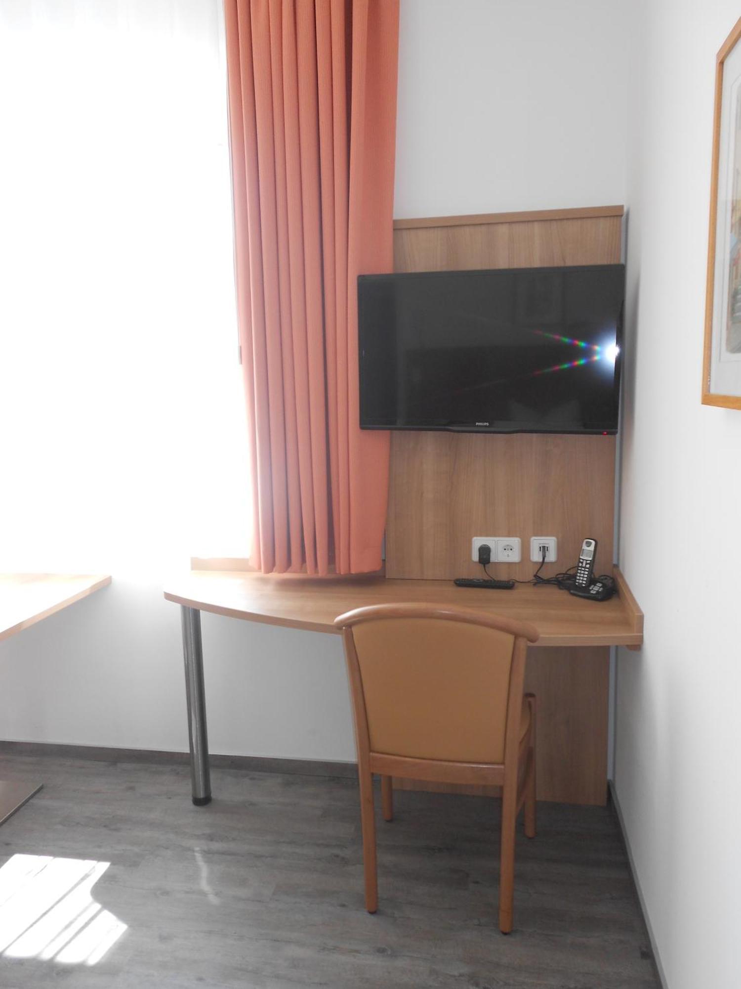 Apartment-Pension Schwalbennest Herzogenaurach Szoba fotó