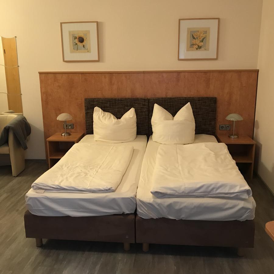 Apartment-Pension Schwalbennest Herzogenaurach Kültér fotó