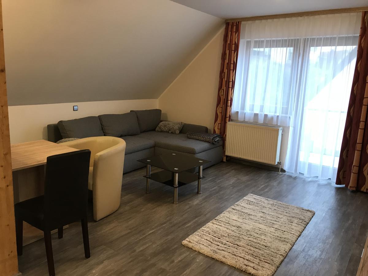 Apartment-Pension Schwalbennest Herzogenaurach Kültér fotó